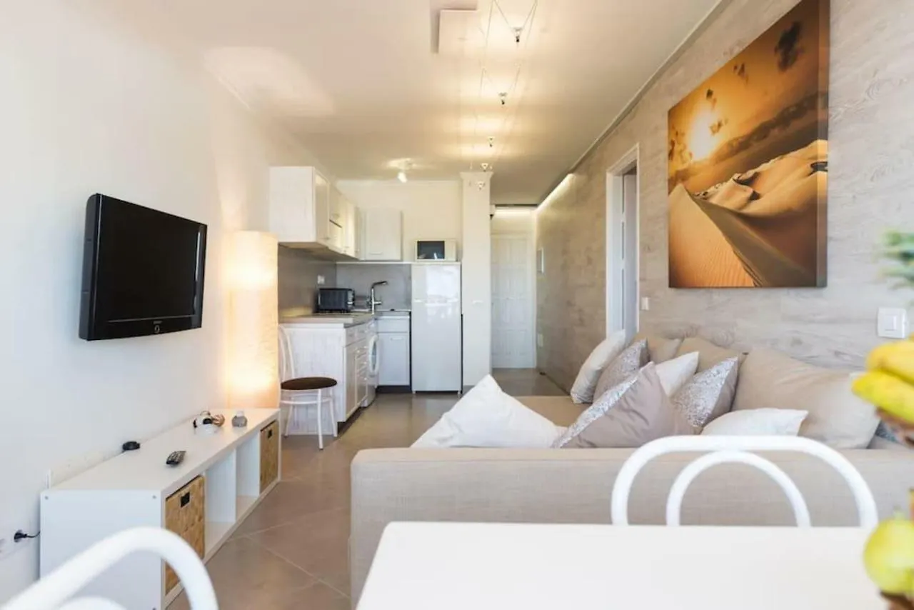 5 Min Walk From Yumbo! 517 Apartment Maspalomas  Spain